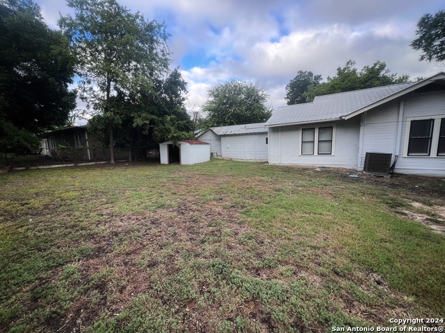 420 Willow Ave A Property Photo 31