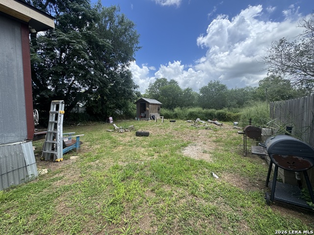 714 Hough Property Photo 4