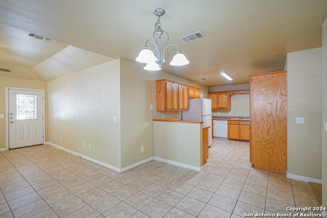 1043 Misty Acres Dr Property Photo 7