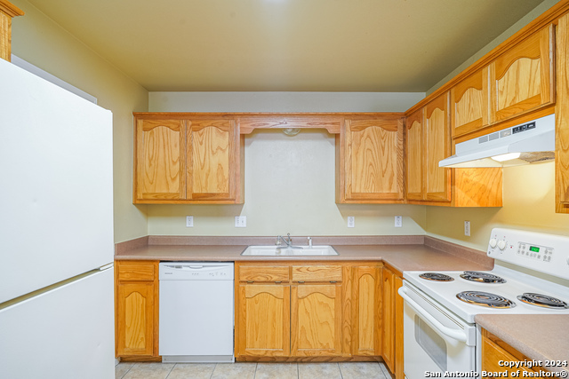 1043 Misty Acres Dr Property Photo 9