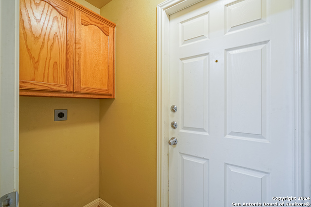 1043 Misty Acres Dr Property Photo 11