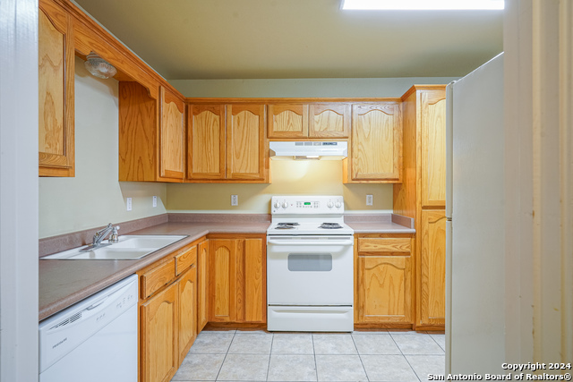 1043 Misty Acres Dr Property Photo 13