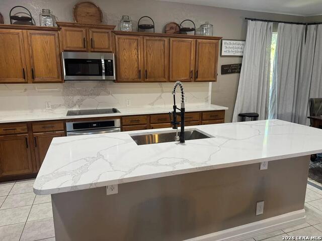 2524 Woodbridge Way Property Photo 5