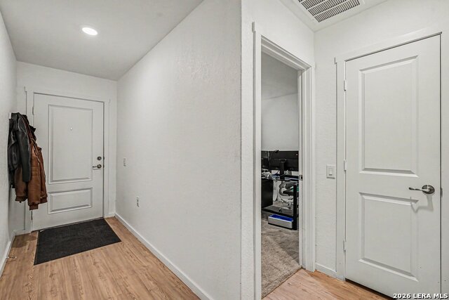 530 Primrose Ln Property Photo 3