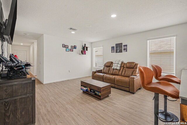 530 Primrose Ln Property Photo 6