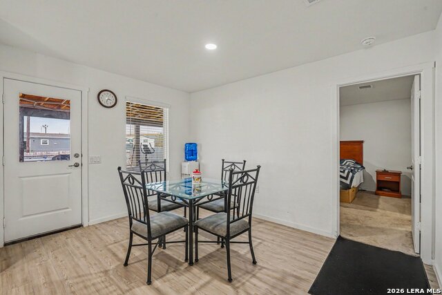 530 Primrose Ln Property Photo 8