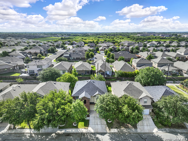 10106 Sun Ml Property Photo 4