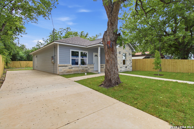1544 Brighton Property Photo 3