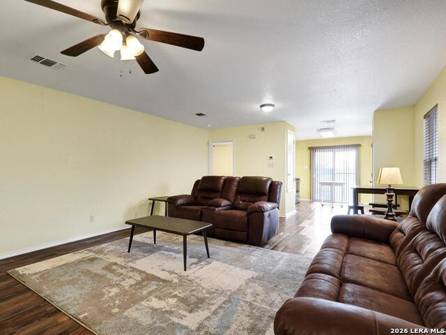 8806 Mission Top Property Photo 2