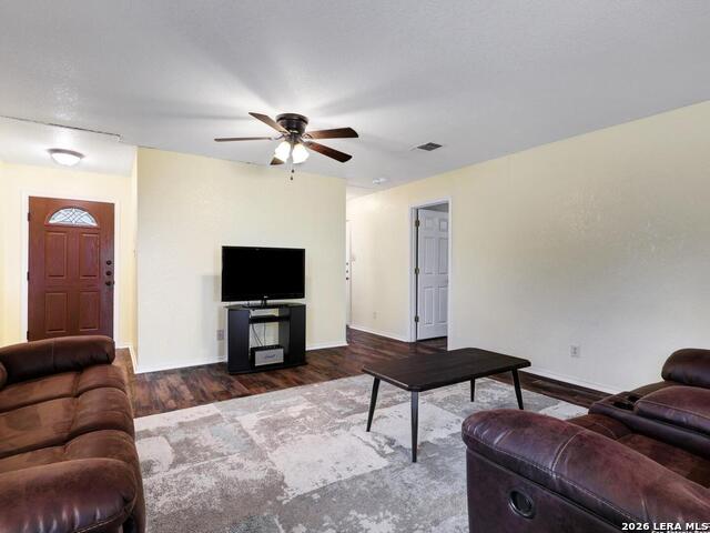 8806 Mission Top Property Photo 4