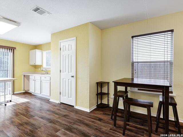 8806 Mission Top Property Photo 6
