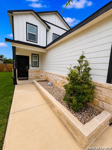 5315 Tourmaline Loop Property Photo 3