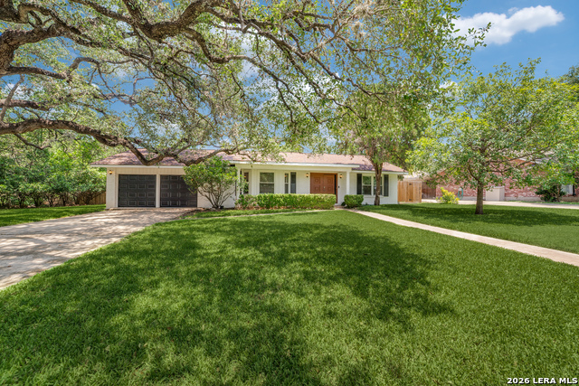 1019 Grey Oak Dr Property Photo 1