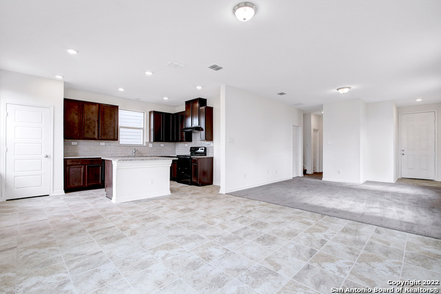 4955 Usaa Blvd Property Photo 8