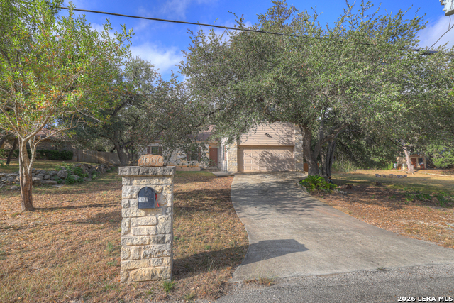 1060 Somerset Property Photo 3