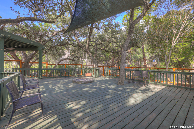 1060 Somerset Property Photo 7