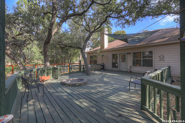 1060 Somerset Property Photo 14
