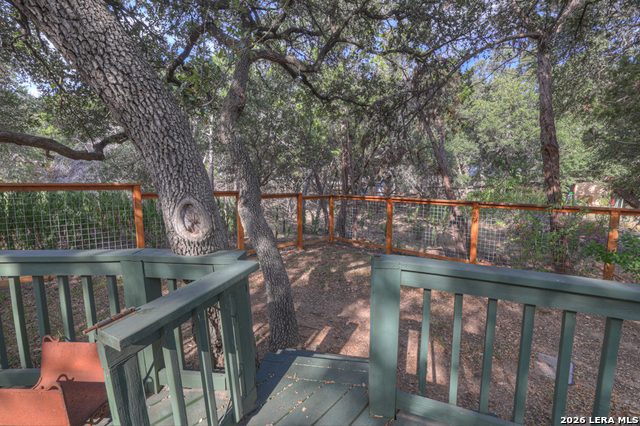 1060 Somerset Property Photo 19
