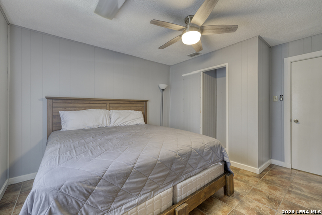 100 Pineview Property Photo 9