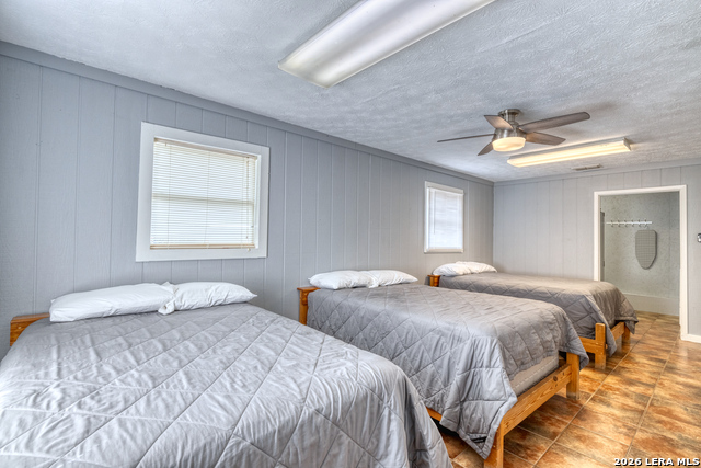 100 Pineview Property Photo 15