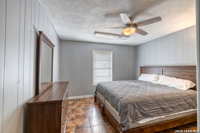 100 Pineview Property Photo 18