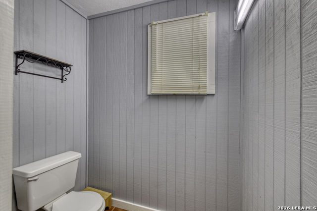 100 Pineview Property Photo 26