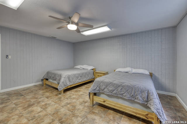 100 Pineview Property Photo 28
