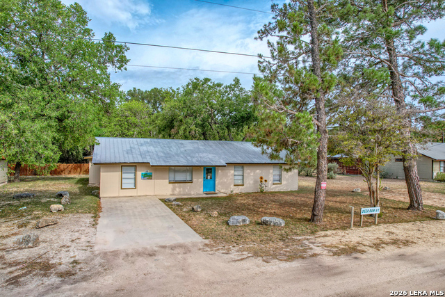 100 Pineview Property Photo 29