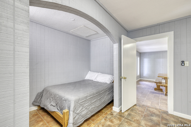 100 Pineview Property Photo 29