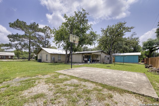 100 Pineview Property Photo 34