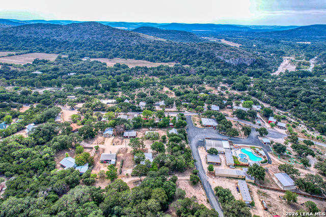 100 Pineview Property Photo 35