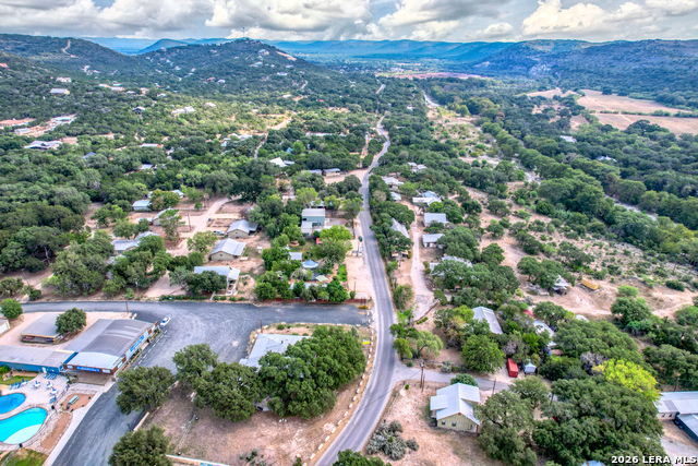 100 Pineview Property Photo 37