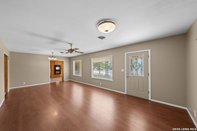 133 Royal Oaks Property Photo 3