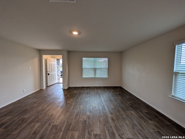 913 Andean Emerald Property Photo 3