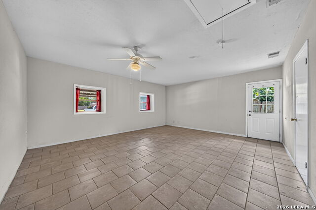 4727 Hidden Creek Property Photo 3