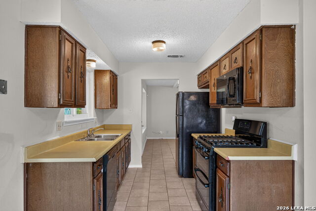 4727 Hidden Creek Property Photo 5