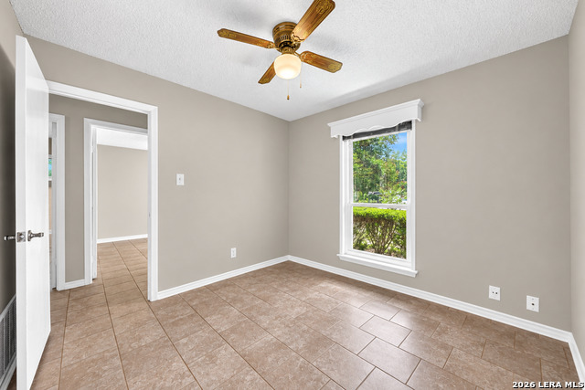4727 Hidden Creek Property Photo 13
