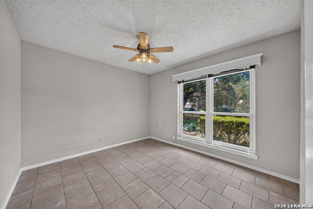 4727 Hidden Creek Property Photo 15