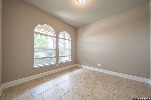 12911 Brewster Property Photo 5