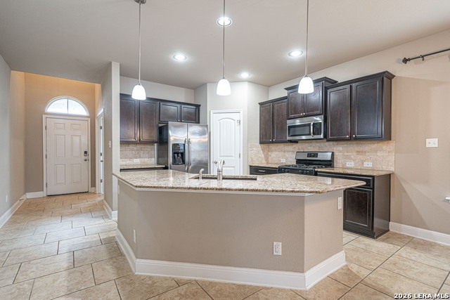 12911 Brewster Property Photo 7