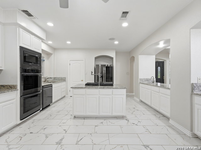 1804 Winding Vw Property Photo 13