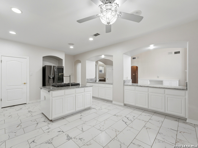1804 Winding Vw Property Photo 14