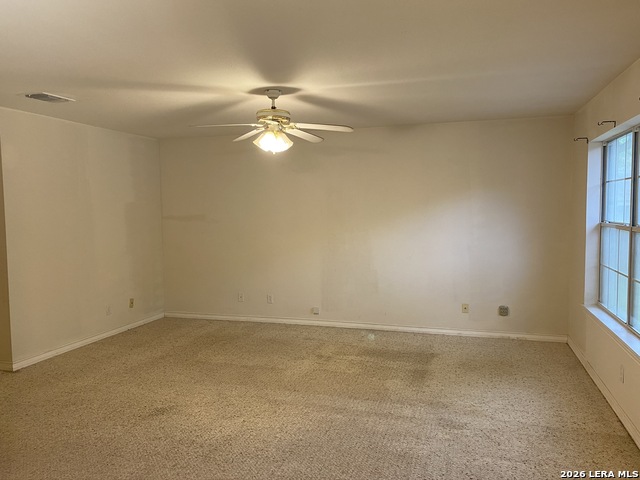 570 Beverly Ln Property Photo 8