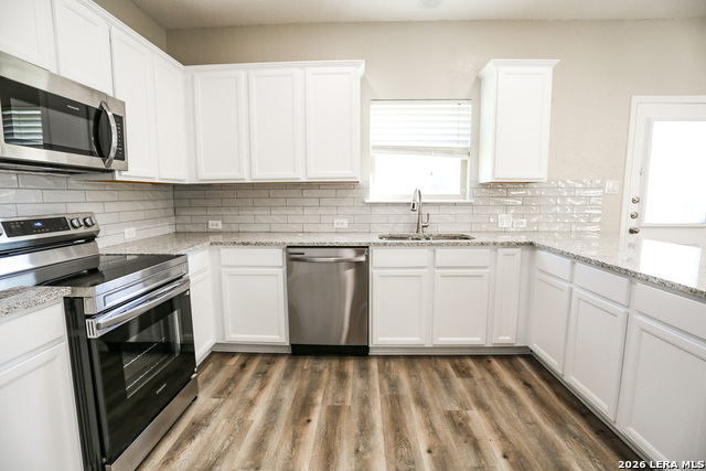 305 Maple Way Property Photo 14