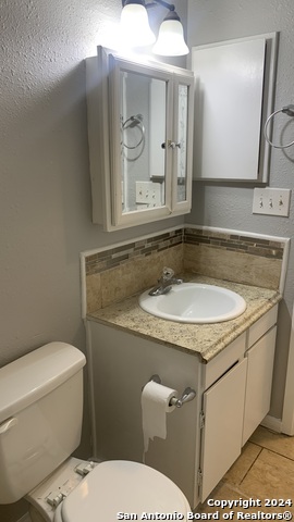 8503 Glen Ct Property Photo 12
