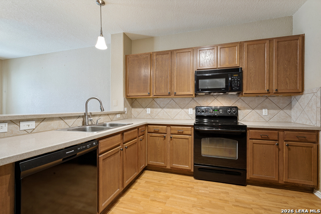 6126 S Jolie Property Photo 9