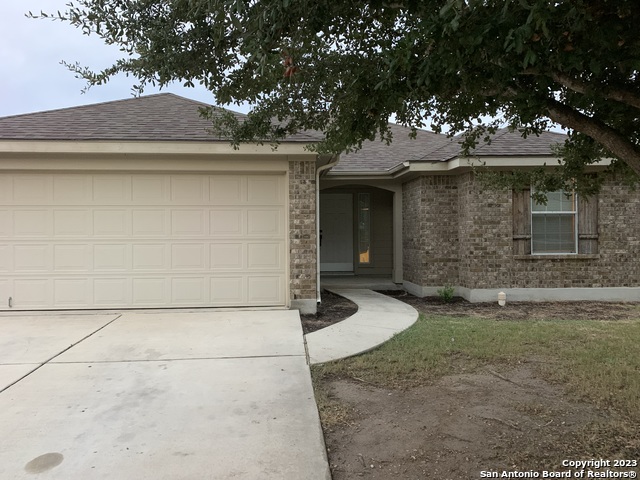 4618 EVERETT LOOP Property Photo 1