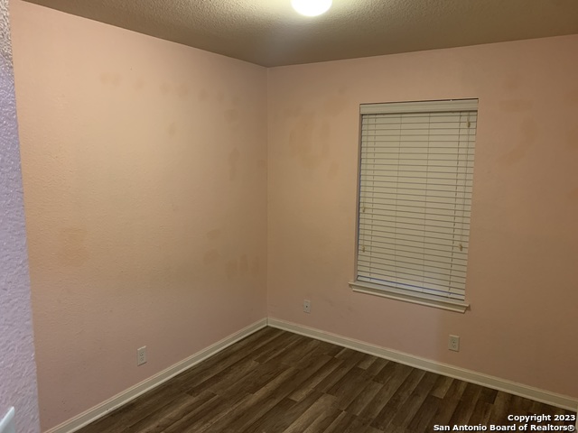 4618 Everett Loop Property Photo 15