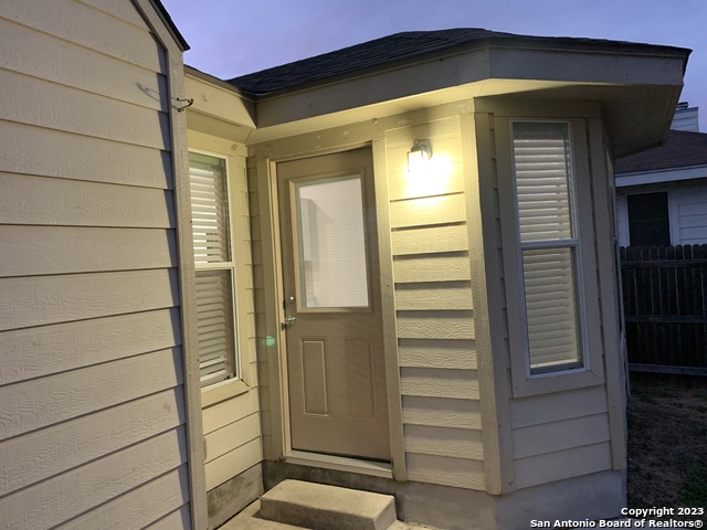 4618 Everett Loop Property Photo 19