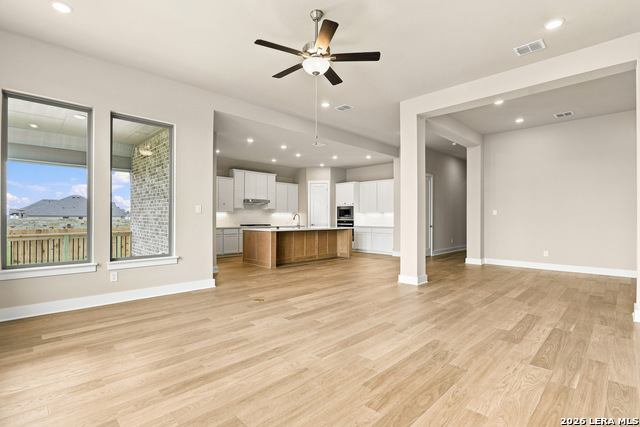 195 Grand Legacy Property Photo 21
